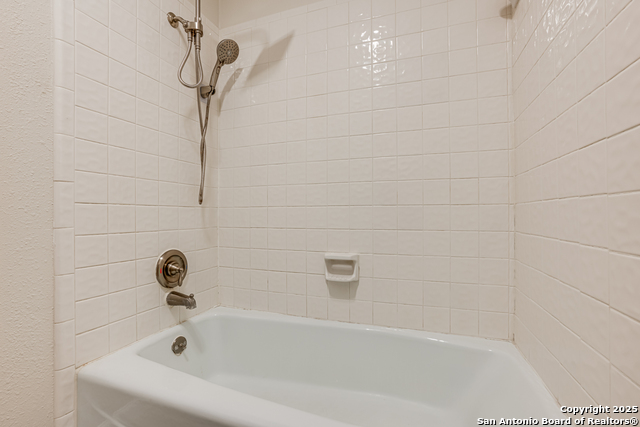 13302 La Vista, San Antonio, Texas image 24