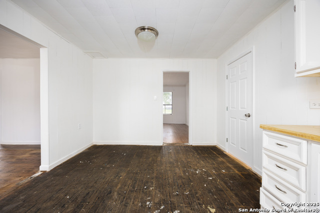 1007 Crouch, Jourdanton, Texas image 19