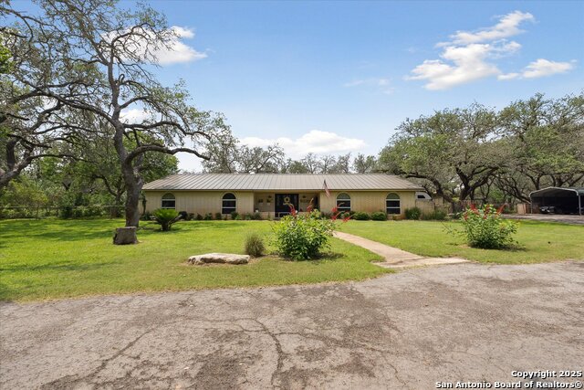 101 Cynthia, Pleasanton, Texas image 6