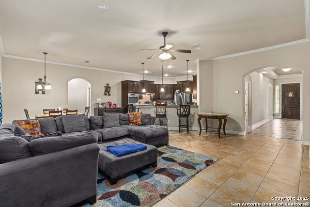 30312 Setterfeld Circle, Fair Oaks Ranch, Texas image 11