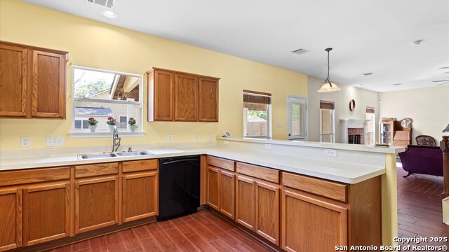 104 Burning Trail, Cibolo, Texas image 10