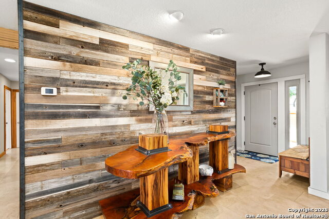 109 N Hill Top Drive, Boerne, Texas image 7