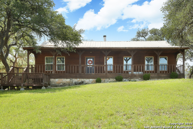 8851 Rebecca Creek, Spring Branch, Texas image 2