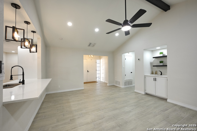 5914 Pineway, San Antonio, Texas image 17