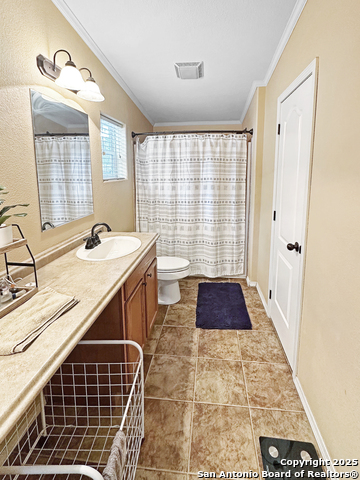 1487 Lazy Forest Trail, New Braunfels, Texas image 9