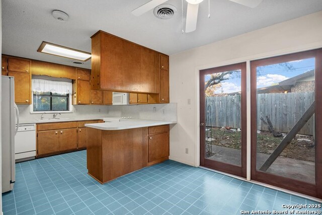 610 N Bowie, Fredericksburg, Texas image 7