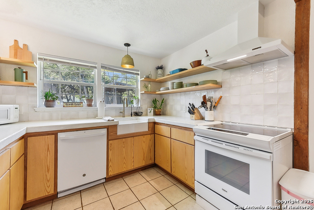 230 Lea Lane, Wimberley, Texas image 14