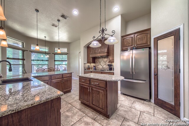 141 Circle Six, La Vernia, Texas image 10