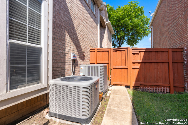 8116 Dogwood Lane, Irving, Texas image 20