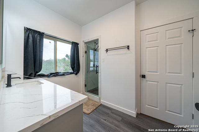 247 Betty, Bandera, Texas image 14