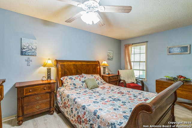 250 W Carrington, Centerville, Texas image 13