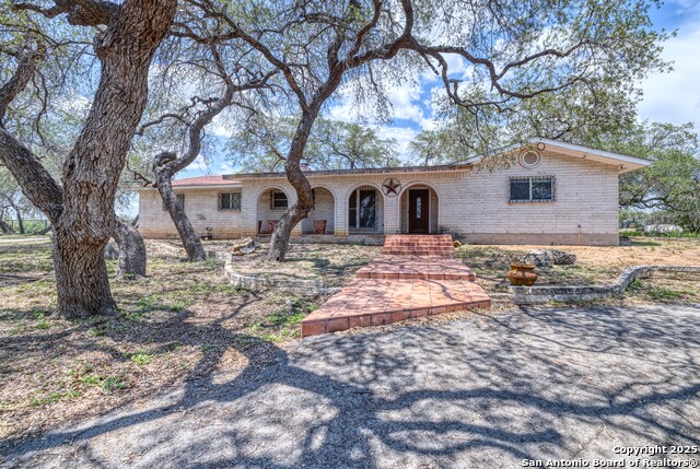 5804 W Us Highway 90, Uvalde, Texas image 1