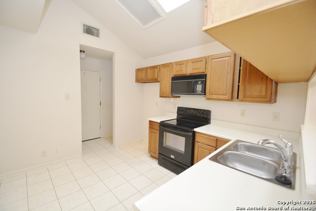 5759 Spring Watch, San Antonio, Texas image 6