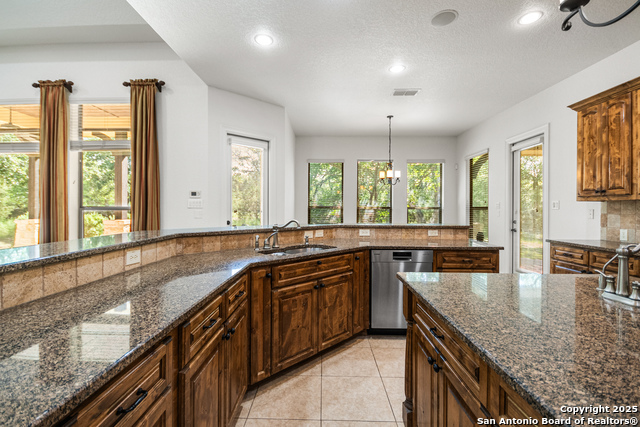 102 Arroyo, Boerne, Texas image 20