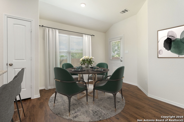 150 Meadow Path, New Braunfels, Texas image 16