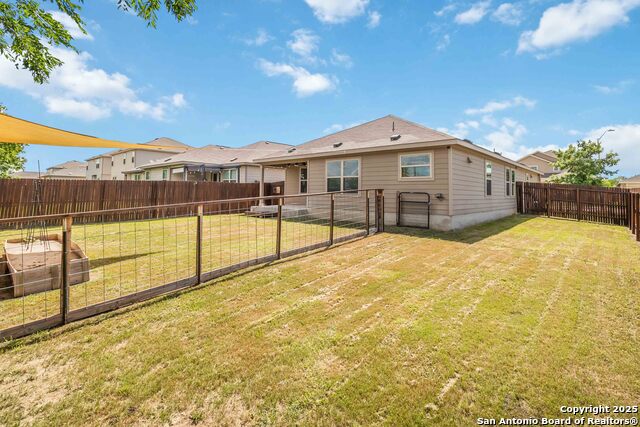 150 Meadow Path, New Braunfels, Texas image 32