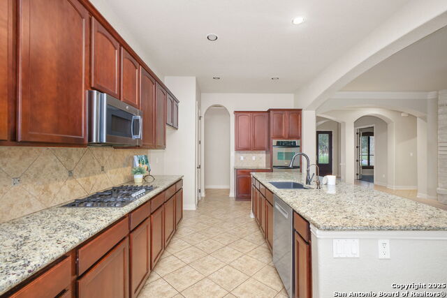 19015 Seminole Pass, Garden Ridge, Texas image 12