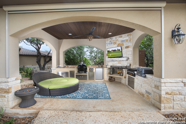 2219 Clubs Dr, Boerne, Texas image 36