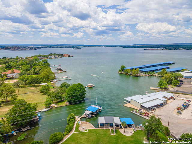 100 Kings, Cottonwood Shores, Texas image 2