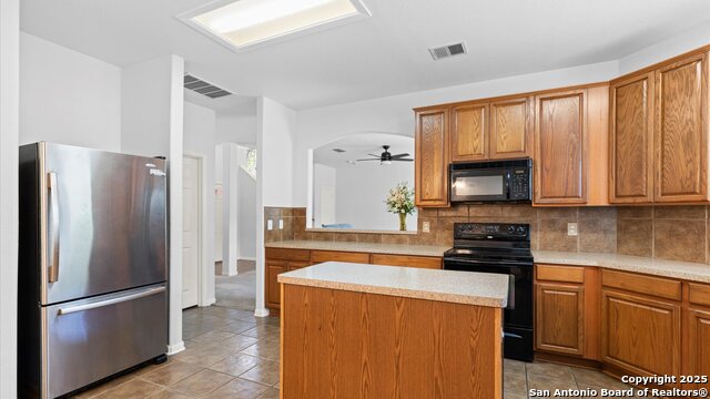 8818 Ash Meadow, Universal City, Texas image 8