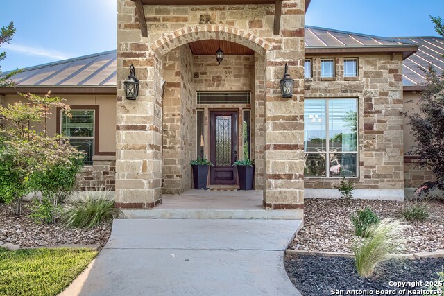 172 Woodlands, La Vernia, Texas image 1