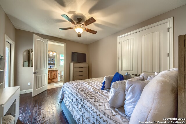 172 Woodlands, La Vernia, Texas image 14