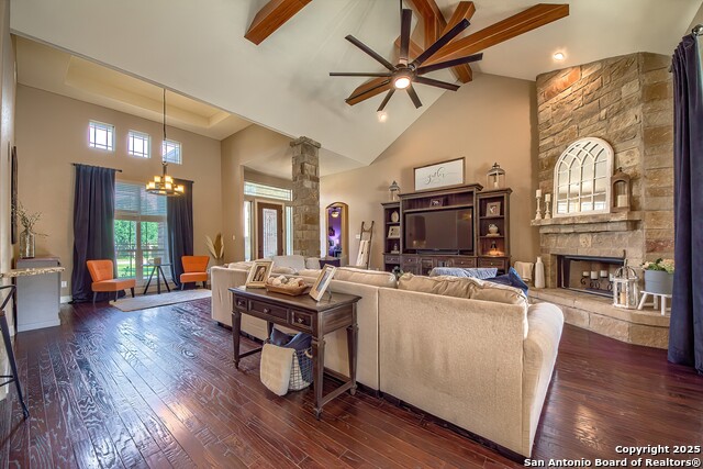 172 Woodlands, La Vernia, Texas image 6