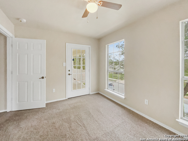 121 Lark Hill, Floresville, Texas image 14