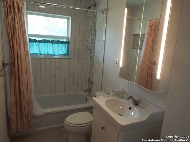 225 Zephyr, Windcrest, Texas image 10