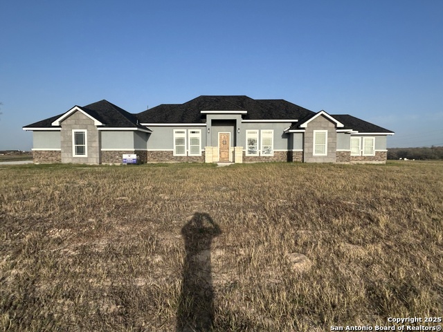 108 Estates Dr, La Vernia, Texas image 2