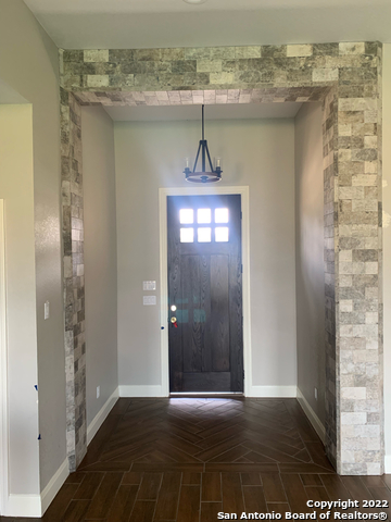 128 Woodbridge, La Vernia, Texas image 3