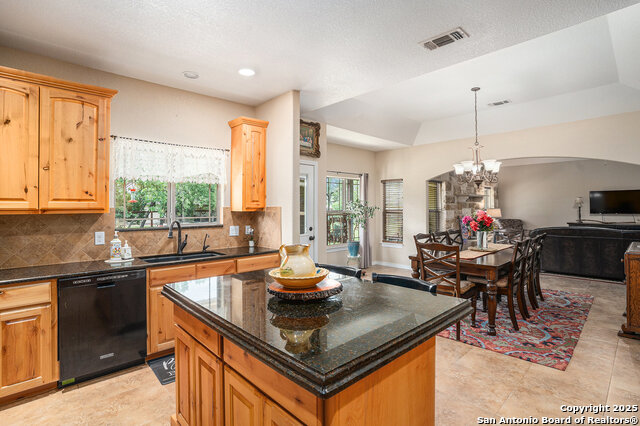827 Settlers Ln, Bandera, Texas image 19