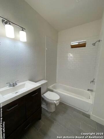 438 Vanderbilt, San Antonio, Texas image 13