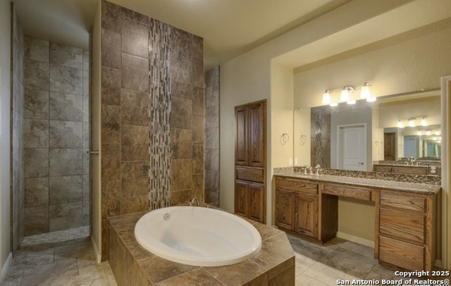 121 E Ashton, Floresville, Texas image 17