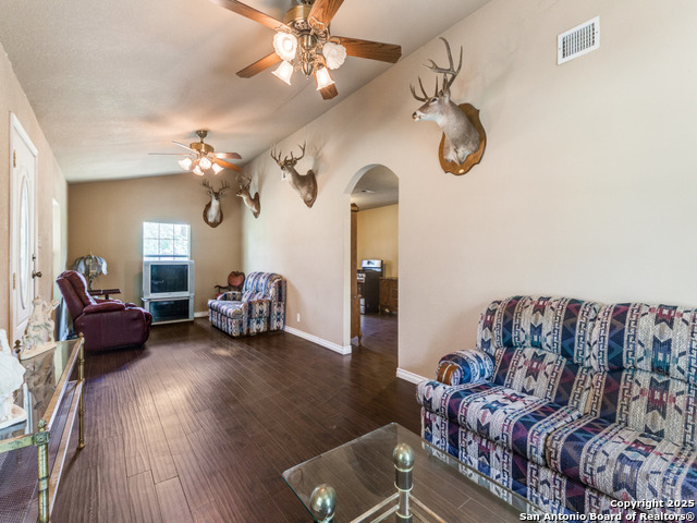 168 Mcconnell Road, Somerset, Texas image 6