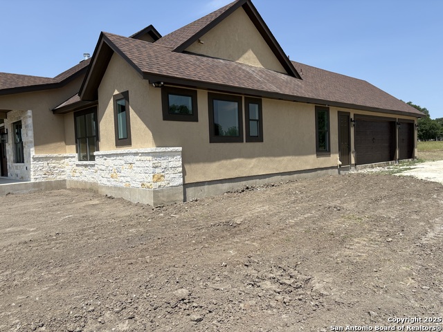 811 Horseshoe Falls, Bandera, Texas image 2