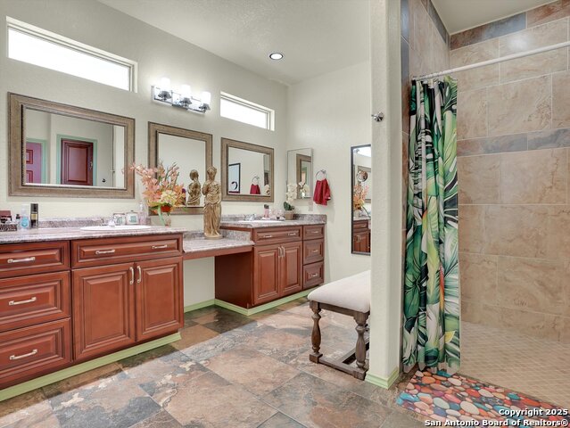 427 4th, Floresville, Texas image 19
