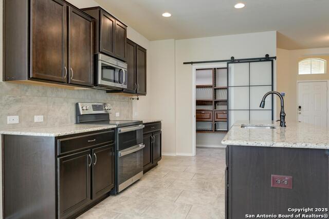 913 Pipe Gate, Cibolo, Texas image 13