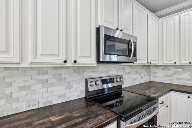 3331 Ashleys Way, Marion, Texas image 16