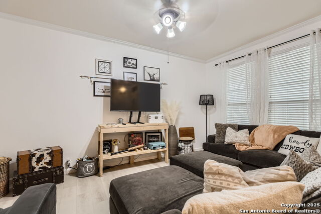 2642 Grayson Way, San Antonio, Texas image 2