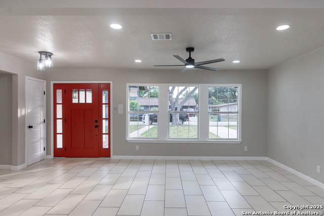 206 Scott, Universal City, Texas image 14