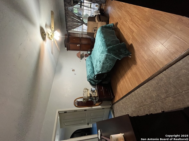 512 Brown Lane, Floresville, Texas image 22