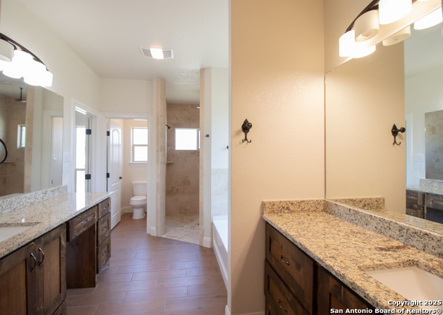 2516 County Road 357, La Vernia, Texas image 21