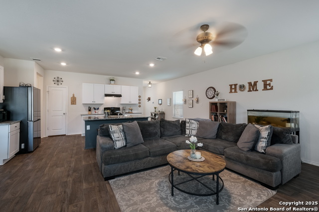 4015 Evaporite Trl, San Antonio, Texas image 4