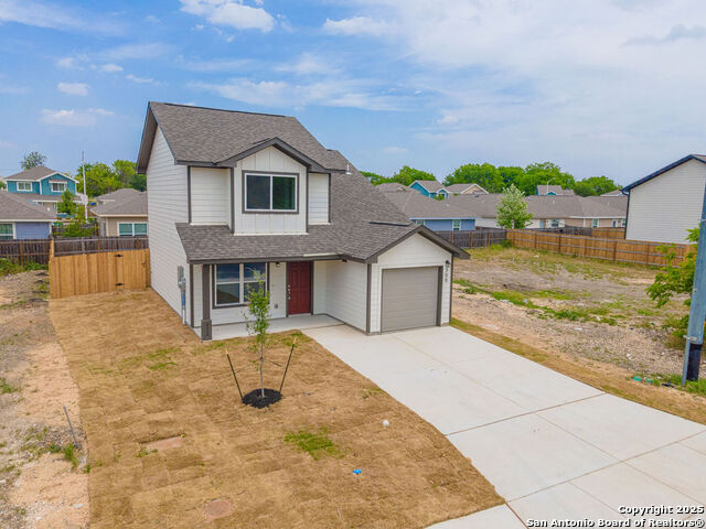 300 W Martindale, Seguin, Texas image 1