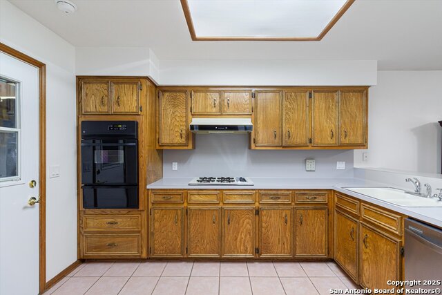 305 Rockmoor Dr, Georgetown, Texas image 13