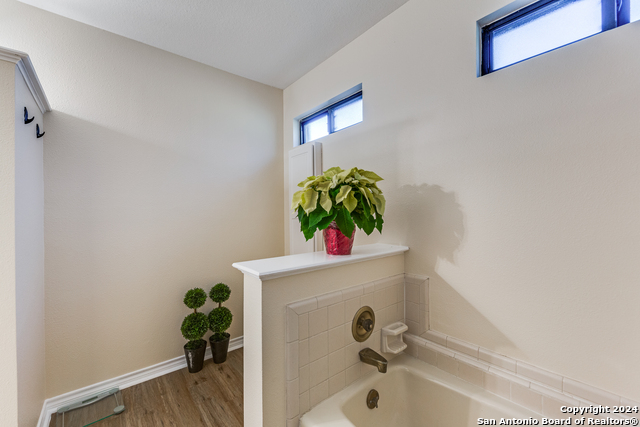 8537 Classic Oaks Ln, San Antonio, Texas image 31