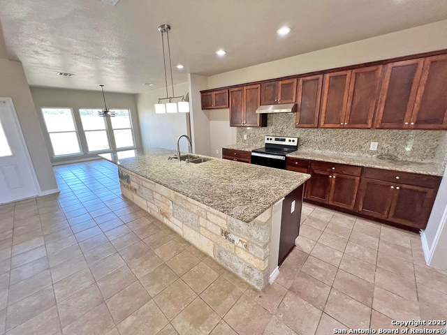 200 Lakeview Cir, La Vernia, Texas image 7