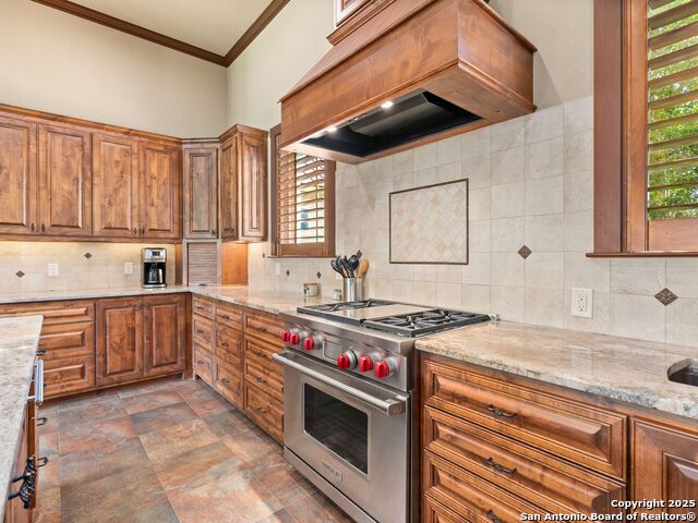 103 Falcon Crest, Boerne, Texas image 14