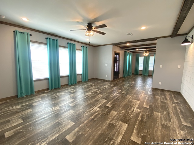1727 Fm 1346, La Vernia, Texas image 8